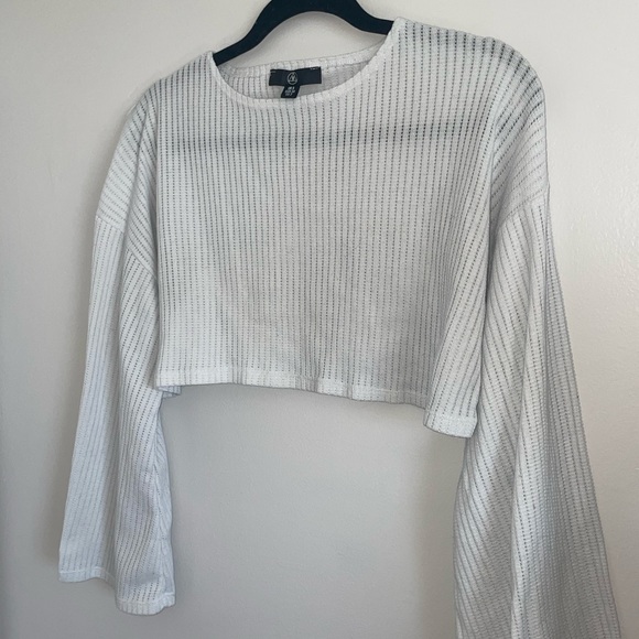 White Crop Top - Picture 1 of 3